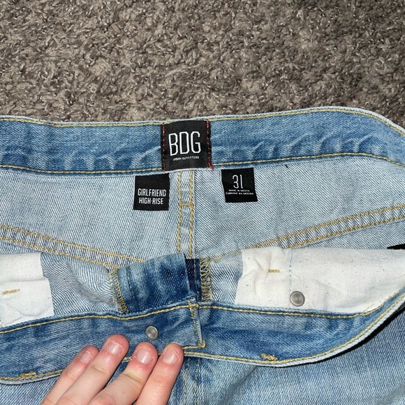 BDG Shorts - Picture 3 of 3